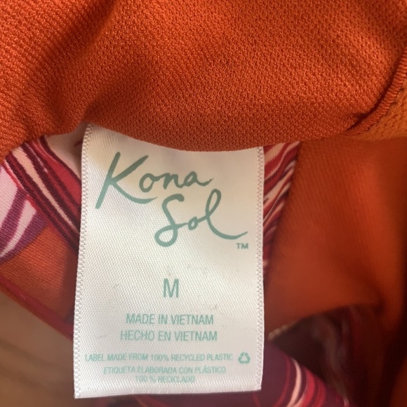 Kona Sol Swim One Piece Twist Back One Piece - Picture 7 of 8